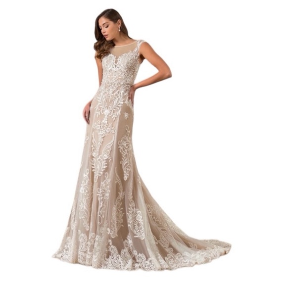 Azazie Dresses & Skirts - NWT Azazie Wedding Dress Diamond White W8